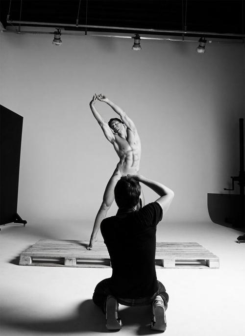 盘点男模破尺度全裸片