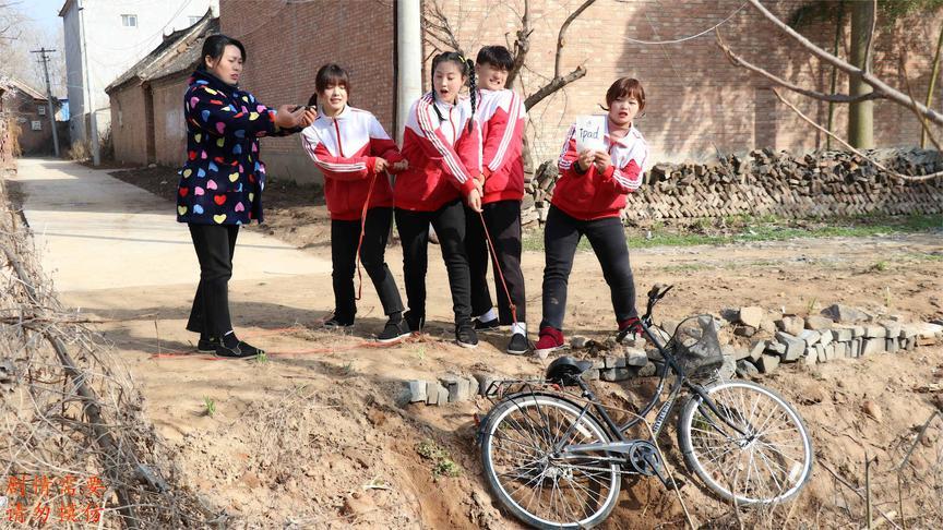 欢欢童年结婚 - 西瓜视频