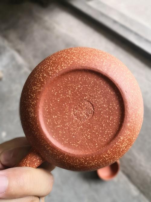 > 龙血砂紫砂壶