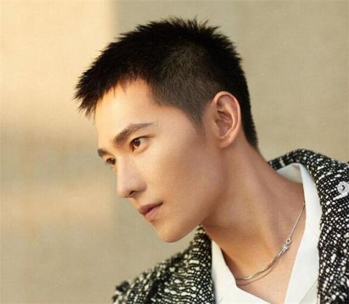 男生最潮寸头短发发型,检验你的高颜值