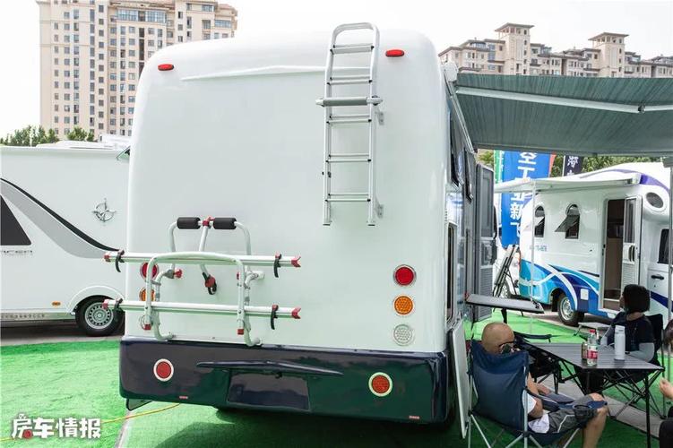 自动挡轻卡房车来了!大通v90同款发动机,30多万同级空间更大