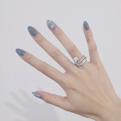 小红书网红雾霾蓝指甲油胶 5元券 券后价  13.8