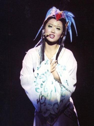 姚贝娜出演《金沙》女主角