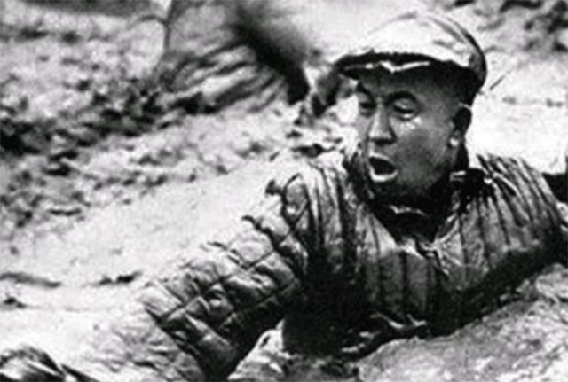"铁人"王进喜47岁病逝,死后被葬入八宝山,5个子女现状