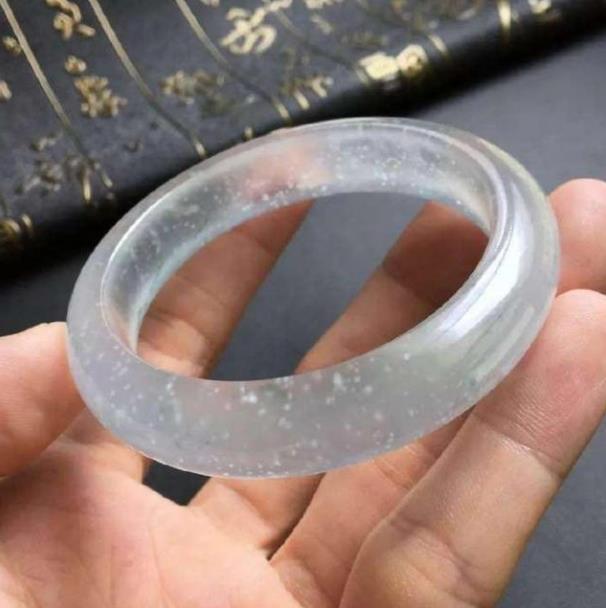 雪花飘飘 i 雪花棉的鉴赏与收藏_翡翠