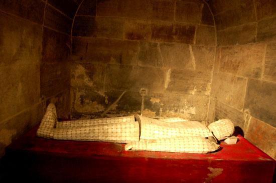 1973年,安徽破庙挖出一座"地下宫殿",专家:居然是曹操爷爷|古墓|曹睿