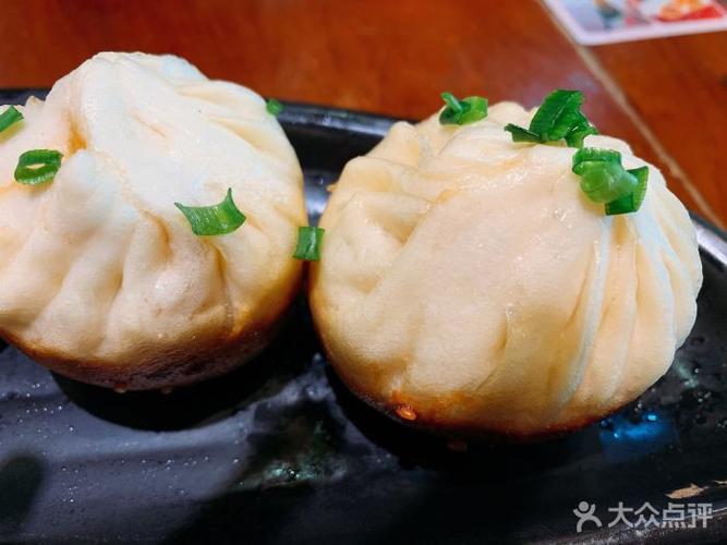 铁板生煎包