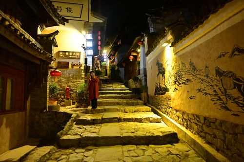 夜探鲁史古镇,中国最神秘的三大古镇之一