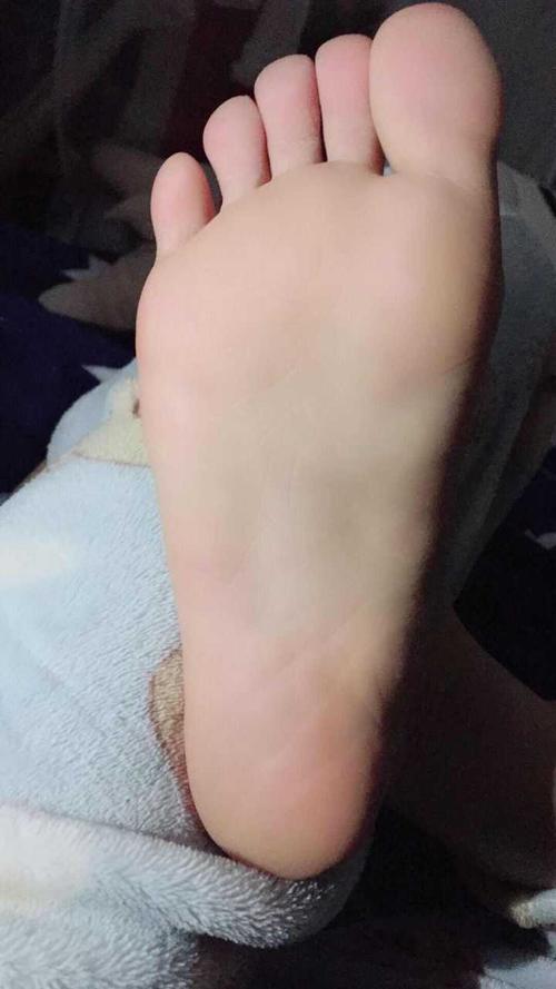 一直挺喜欢自己的小脚丫