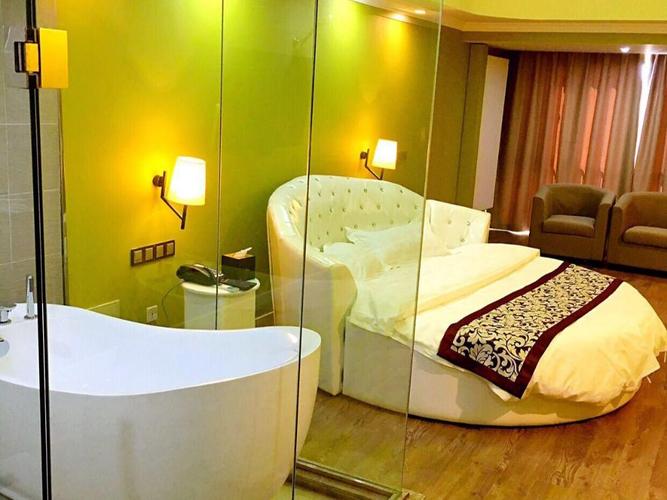 云朵观景酒店 (yun duo guan jing hotel)