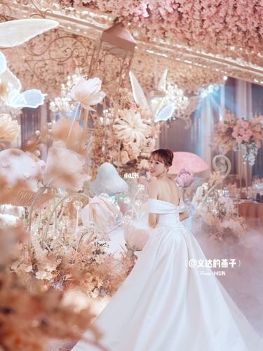 花嫁丽舍绝美婚纱照,帮我选选哪张当首图好_婚礼_婚礼