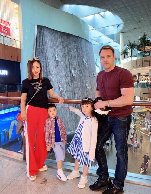 马雅舒6岁女儿穿着元气可爱,混血长相竟被吐槽像路人?