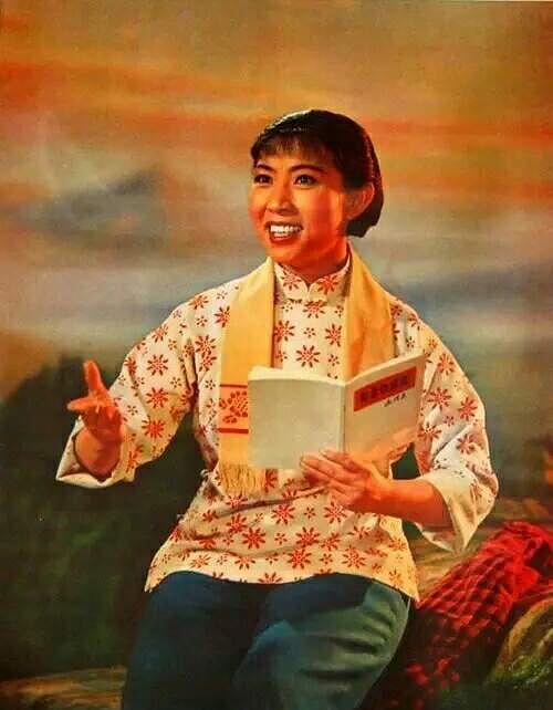 京剧《龙江颂》  