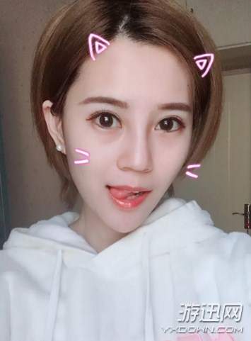 网游新闻 名人动态 > 正文    另一位女解说小彤layla也是到论坛发帖