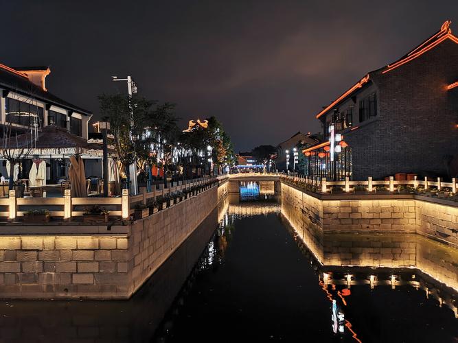 盐城水街夜景