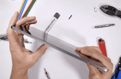 轻松掰弯!新 ipad pro 也太脆弱了