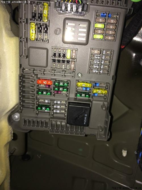 1526 | 回复: 14 宝马x5论坛 2013款x5后备箱保险丝示意图怎么样的