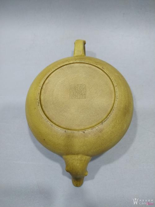 周成易款梅花紫砂壶14x8.