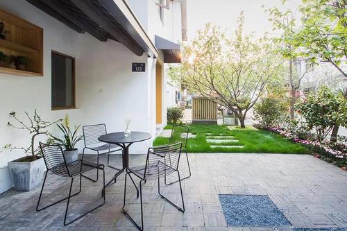 农房改造民宿,溪边的家