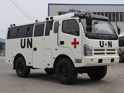 东风牌eq6600zt型四驱客车