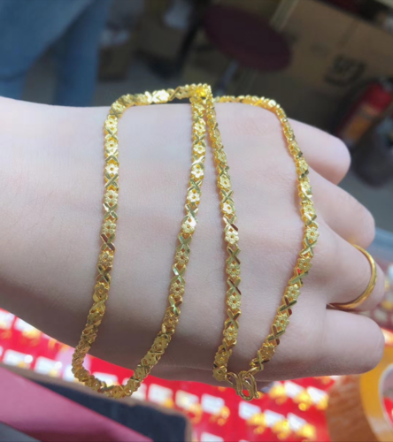 600到477,首饰零售价半年跌20%,买个黄金项链现在要多少钱?