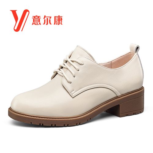 意尔康英伦风秋季休闲百搭粗跟女小皮鞋