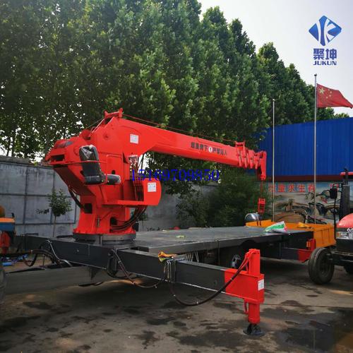 拖拉机拖盘吊车 拖拉机改吊车 平板一体吊 实用性强 机动灵活