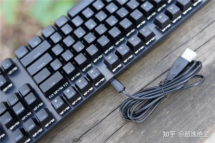 雷柏v500pro多模式无线键盘日常办公游戏娱乐样样行