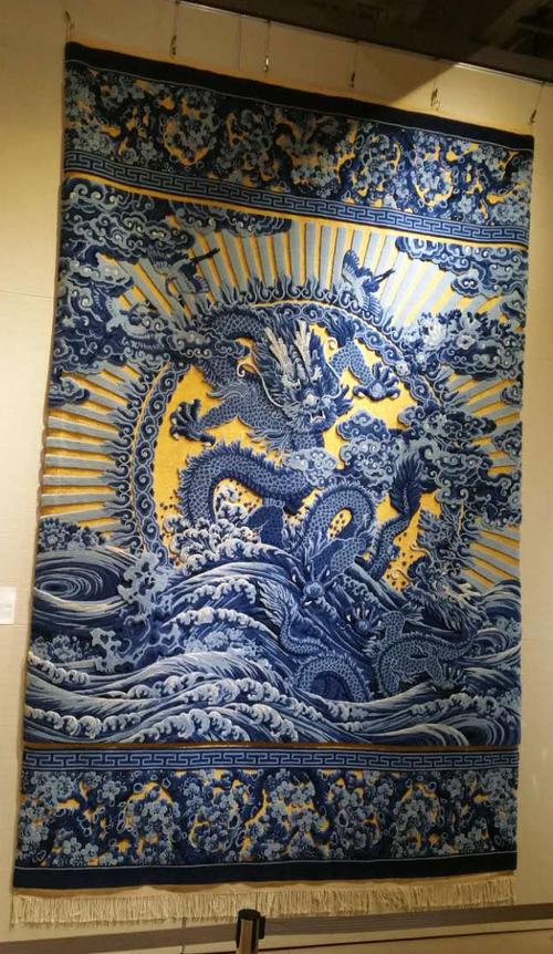 图为滕氏布糊画参展作品