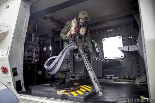 图说德军nh90直升机舱门机枪实弹射击这个武器系统并不简单