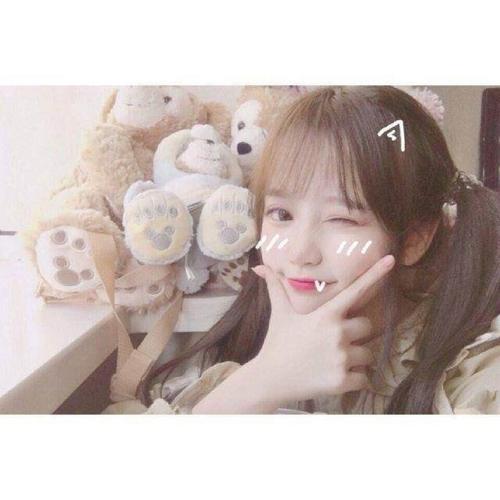 头像女生双马尾可爱