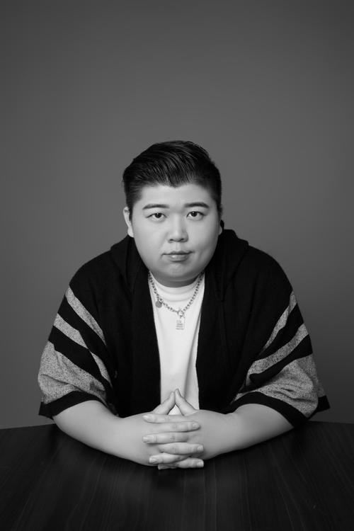 文创设计师王忠旭几乎每一个设计师的职业生涯都会遇到一个命题:是