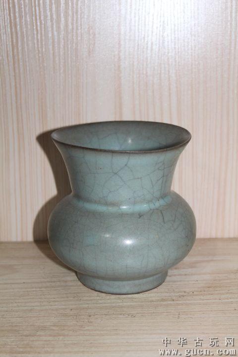 首页 店铺交易 陶器瓷器  藏品尺寸/规格:官窑渣斗高13厘米宽12厘米
