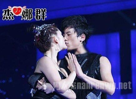 谢娜比张杰大几岁?网传谢娜做试管婴儿成功怀孕