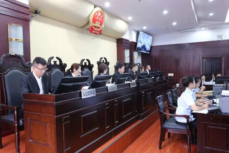 上世纪七八十年代以来,被告人周光宇长期在水城县玉舍乡,钟山区德坞镇