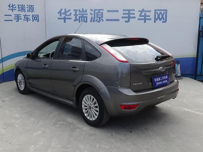 福特 福克斯 2013款 两厢经典 1.8l 自动时尚型