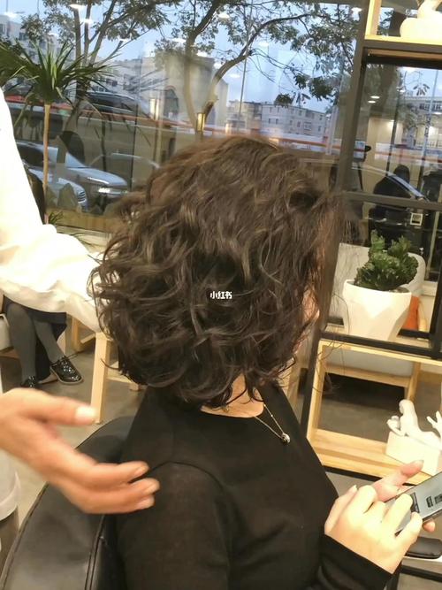 适合发量少的烫发|齐肩烫发|鞍山烫发_发型_上和造型攻略_头发蓬松