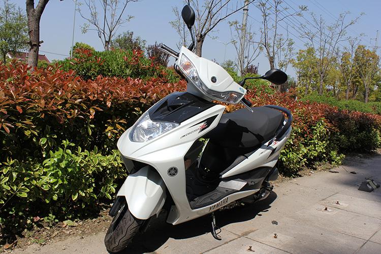 雅马哈/yamaha 迅鹰125踏板摩托车zy125t-10带发票包邮女装踏板车 $