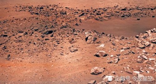 来自祝融号拍摄的火星真实图景荒凉而神秘网友早日种菜