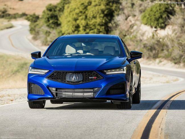 讴歌tlx正式亮相!内饰极具科技感 搭3.0 v6引擎