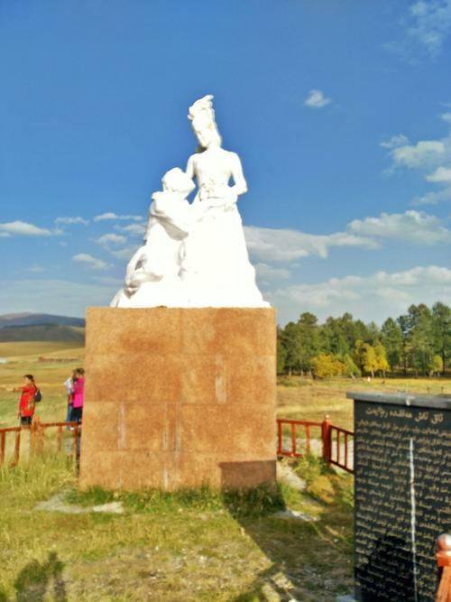 敦煌,哈密白石头风景区