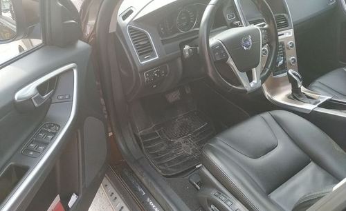 沃尔沃xc602015款t5智进版