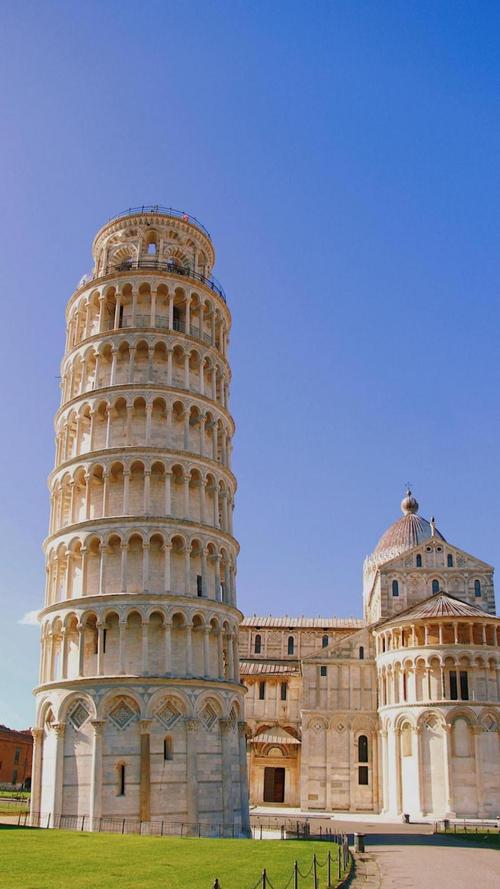意大利的著名建筑比萨斜塔