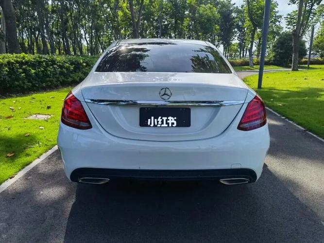 奔驰c200运动型豪华 2198.00万元 车型:轿车 车体颜色