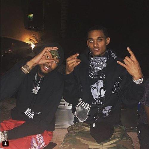 英格拉姆与克拉克森合影:我们从未改变