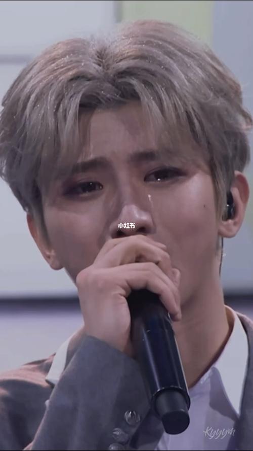 哭着哭着就长大啦_蔡徐坤_娱乐_明星娱乐资讯