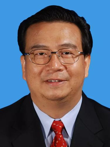  /p> p>现任贵州省政协主席,党组书记. /p>