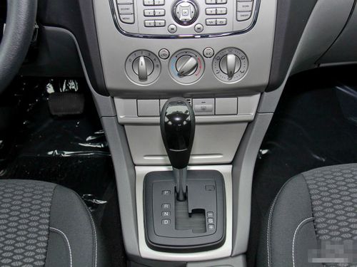 自动挡的那个按钮是干什么的?