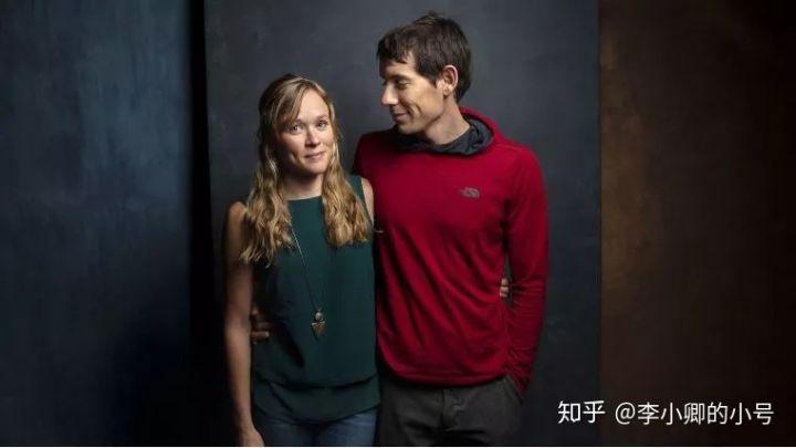 亚历克斯·霍诺德 和 女友桑尼·麦坎德莱斯