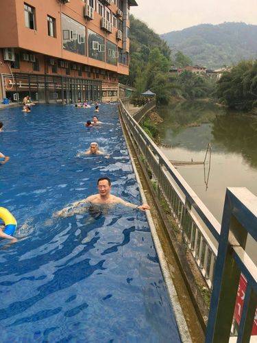 巴南桥口坝水云间温泉渡假二日游